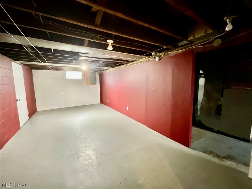 13526 Glenvale Avenue NW Uniontown OH 44685