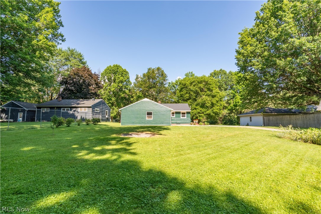 13526 Glenvale Avenue NW Uniontown OH 44685