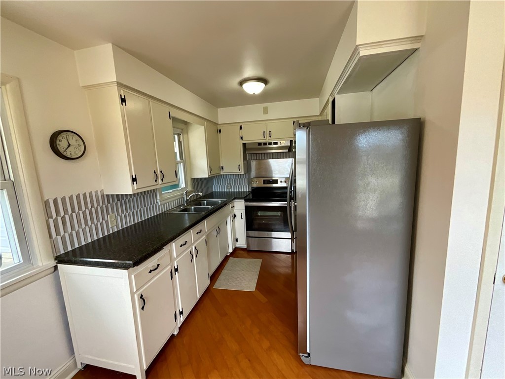 13526 Glenvale Avenue NW Uniontown OH 44685