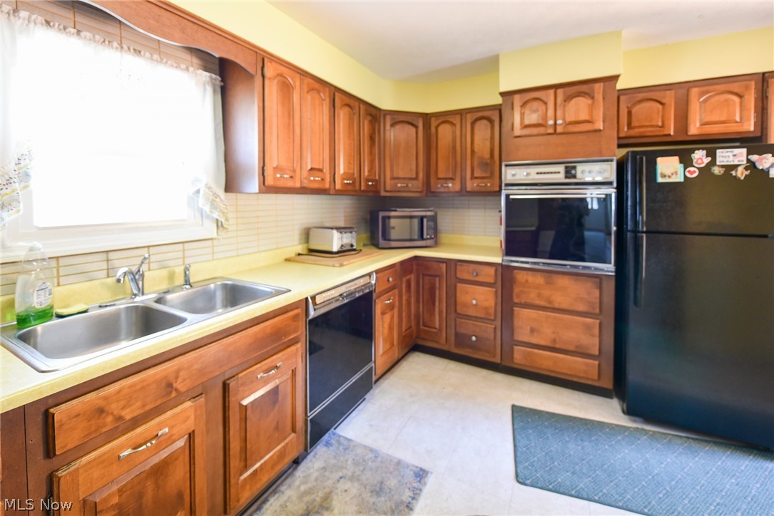 2696 Christensen Avenue Akron OH 44314