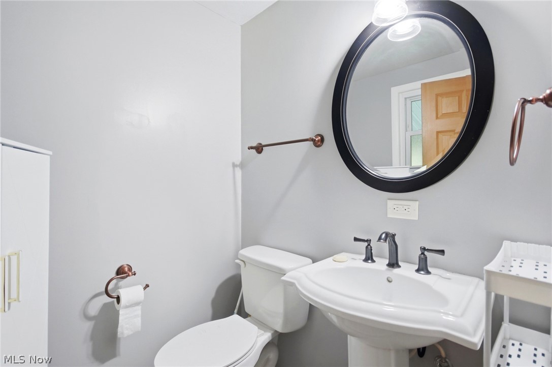 8870 N Spring Valley Park Drive Chagrin Falls OH 44023