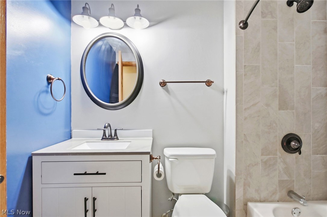 8870 N Spring Valley Park Drive Chagrin Falls OH 44023