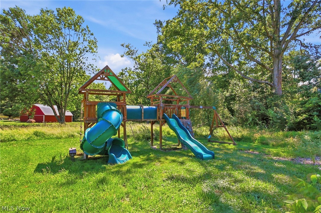 8870 N Spring Valley Park Drive Chagrin Falls OH 44023