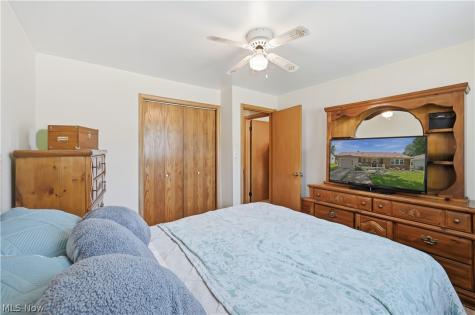 3815 Loma Vista Drive Youngstown OH 44511