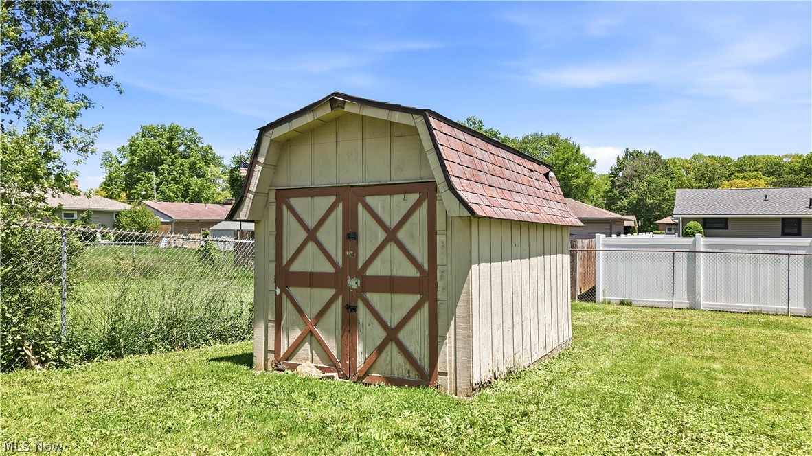 3815 Loma Vista Drive Youngstown OH 44511