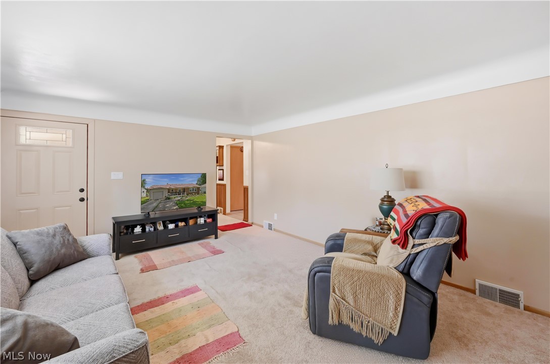 3815 Loma Vista Drive Youngstown OH 44511