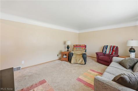 3815 Loma Vista Drive Youngstown OH 44511