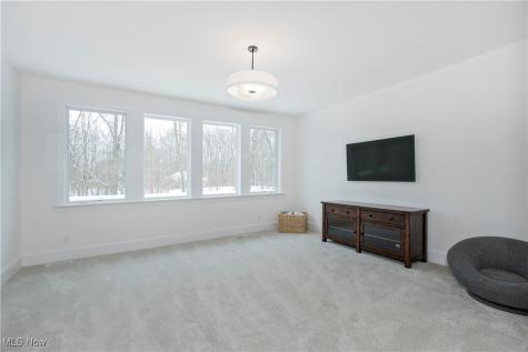 300 Woodridge Lane Moreland Hills OH 44022