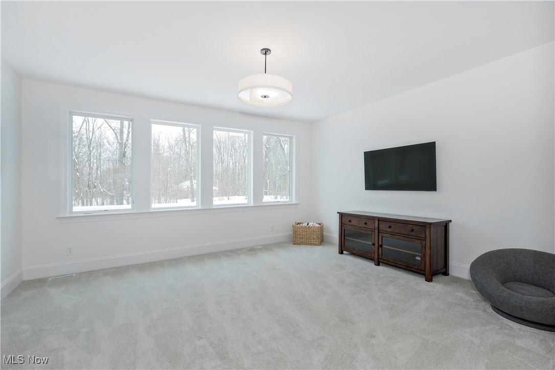 300 Woodridge Lane Moreland Hills OH 44022