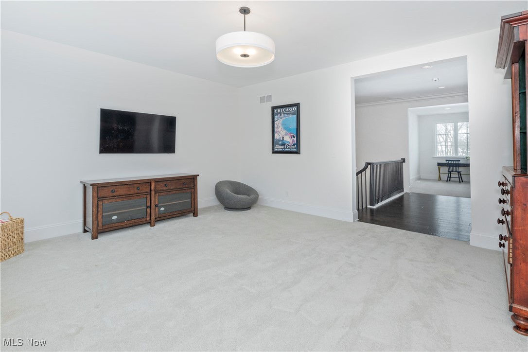 300 Woodridge Lane Moreland Hills OH 44022