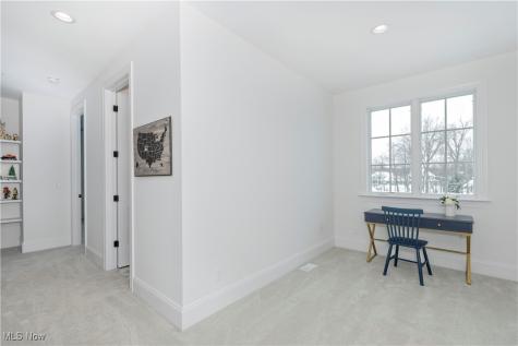 300 Woodridge Lane Moreland Hills OH 44022