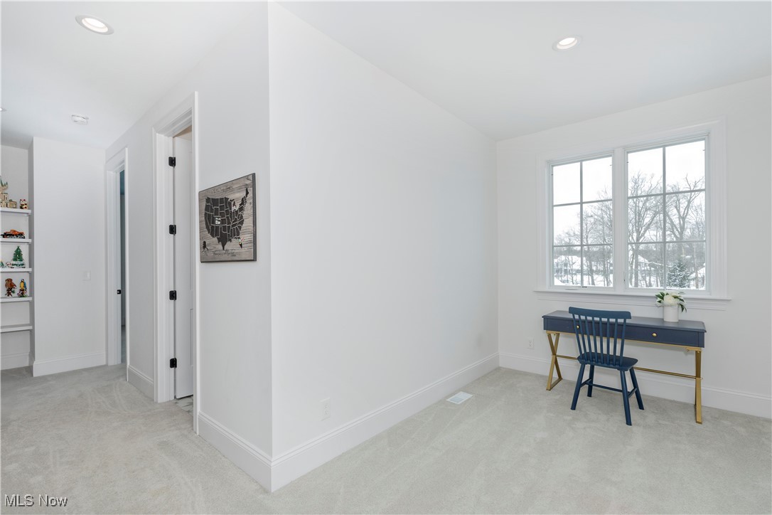 300 Woodridge Lane Moreland Hills OH 44022