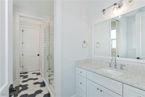 300 Woodridge Lane Moreland Hills OH 44022