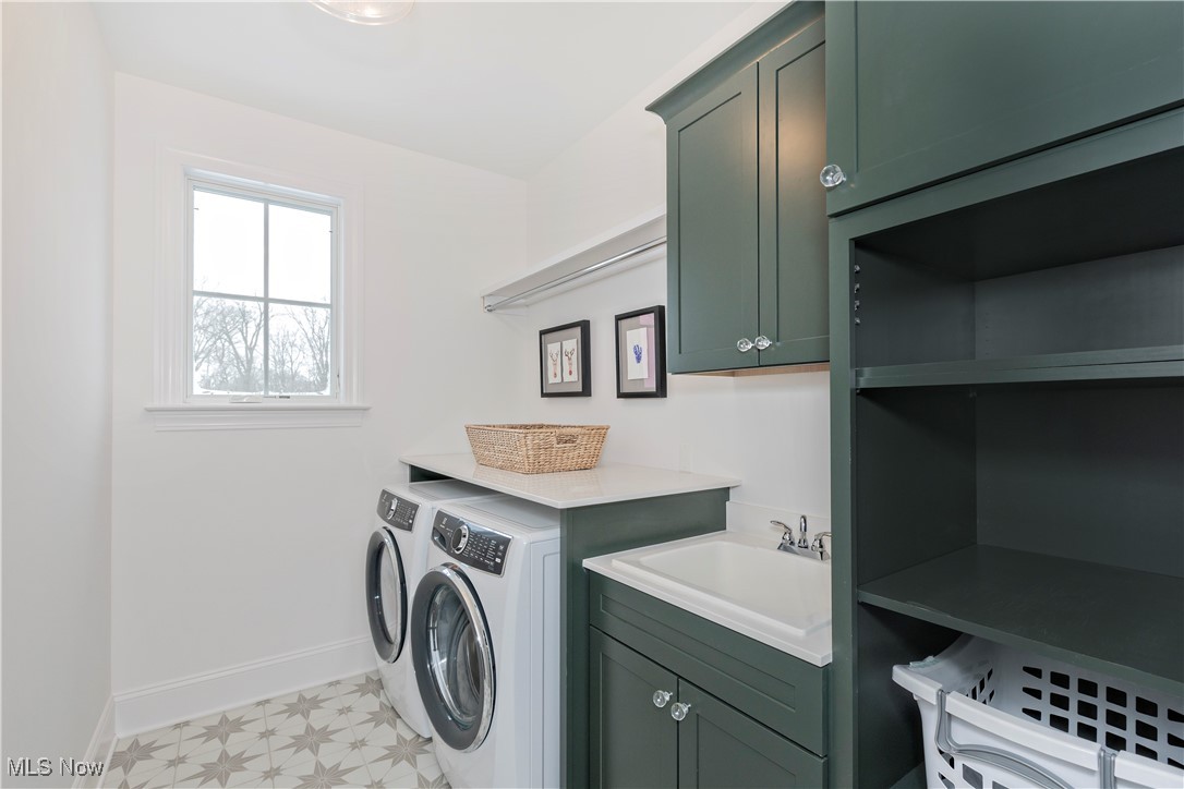 300 Woodridge Lane Moreland Hills OH 44022