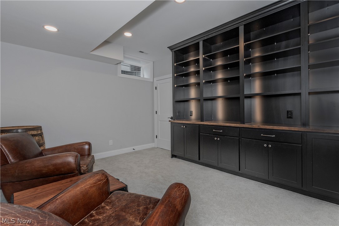 300 Woodridge Lane Moreland Hills OH 44022