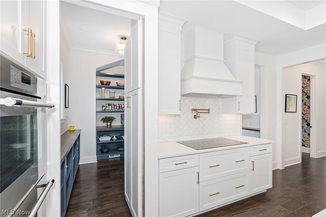 300 Woodridge Lane Moreland Hills OH 44022