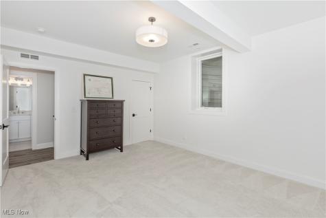 300 Woodridge Lane Moreland Hills OH 44022