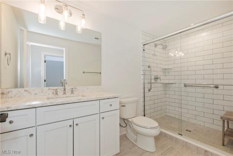 300 Woodridge Lane Moreland Hills OH 44022