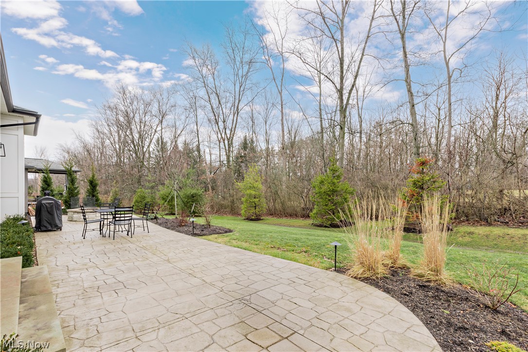 300 Woodridge Lane Moreland Hills OH 44022