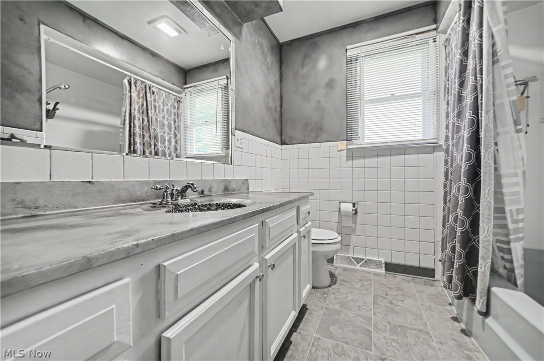 1053 Reed Road Mansfield OH 44903
