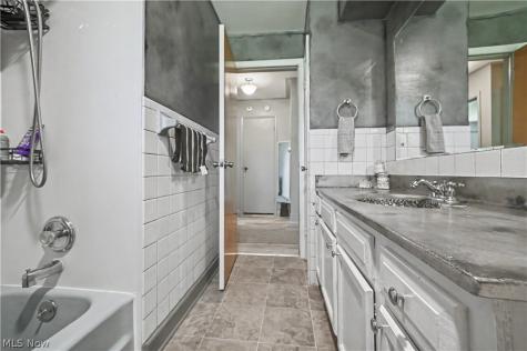 1053 Reed Road Mansfield OH 44903