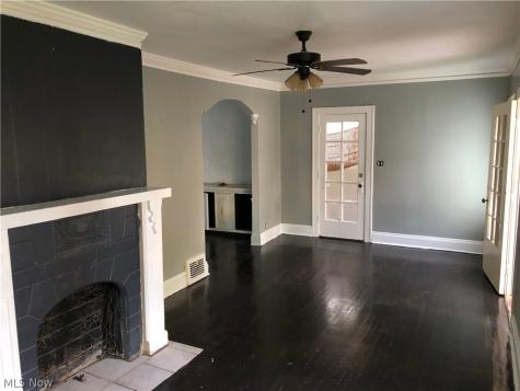 5219 Vandalia Avenue Cleveland OH 44144