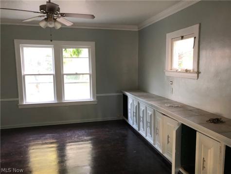 5219 Vandalia Avenue Cleveland OH 44144