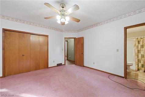 9881 Beechwood Drive North Royalton OH 44133