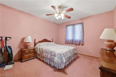 9881 Beechwood Drive North Royalton OH 44133