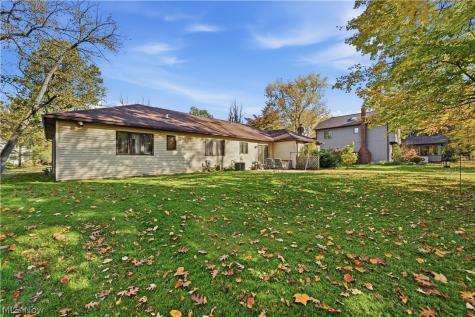 9881 Beechwood Drive North Royalton OH 44133