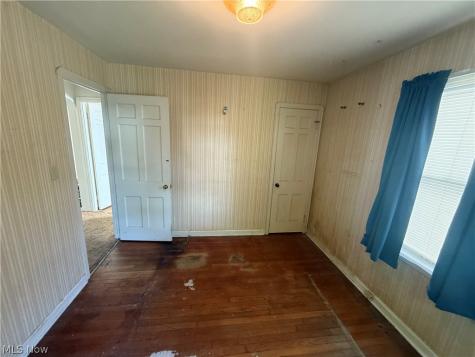 12000 Wayland Avenue Cleveland OH 44111