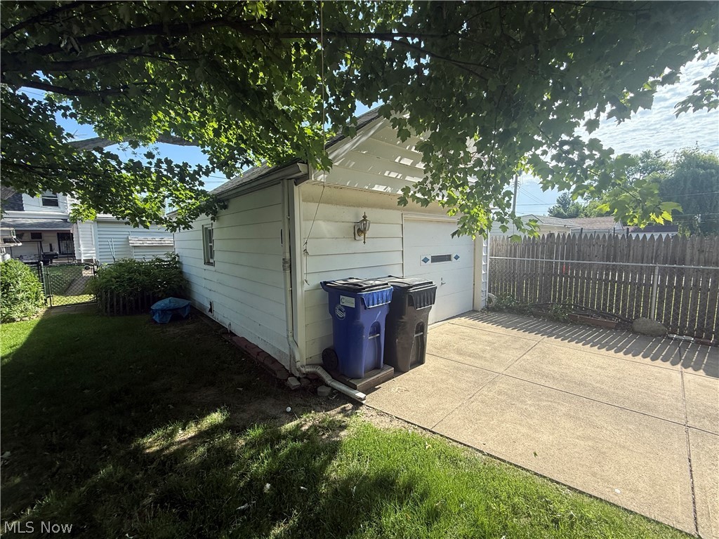 12000 Wayland Avenue Cleveland OH 44111