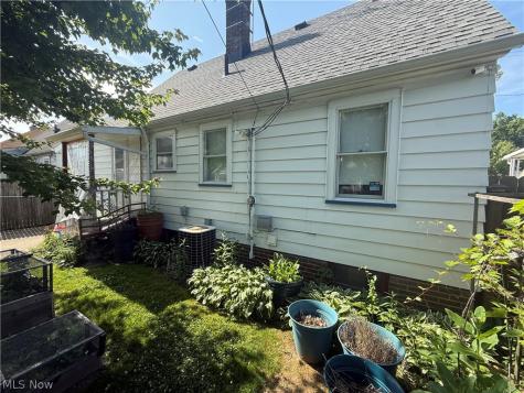 12000 Wayland Avenue Cleveland OH 44111