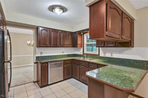 367 Bar Harbor Drive Bay Village OH 44140