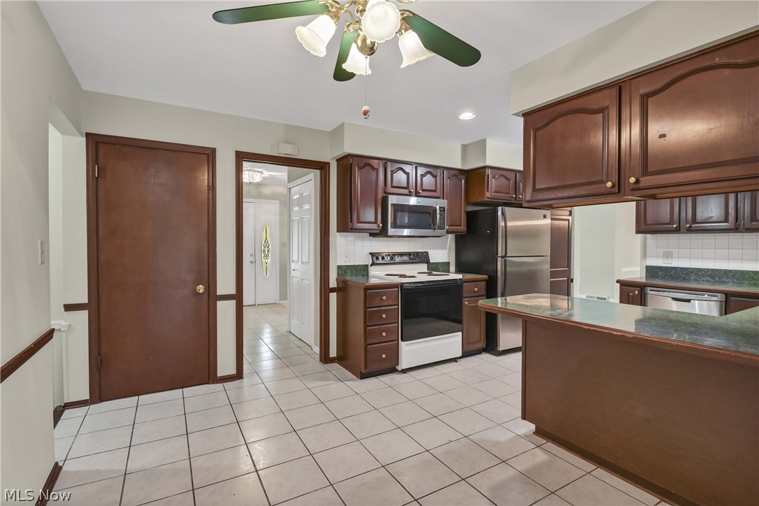 367 Bar Harbor Drive Bay Village OH 44140
