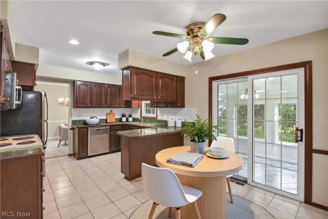367 Bar Harbor Drive Bay Village OH 44140