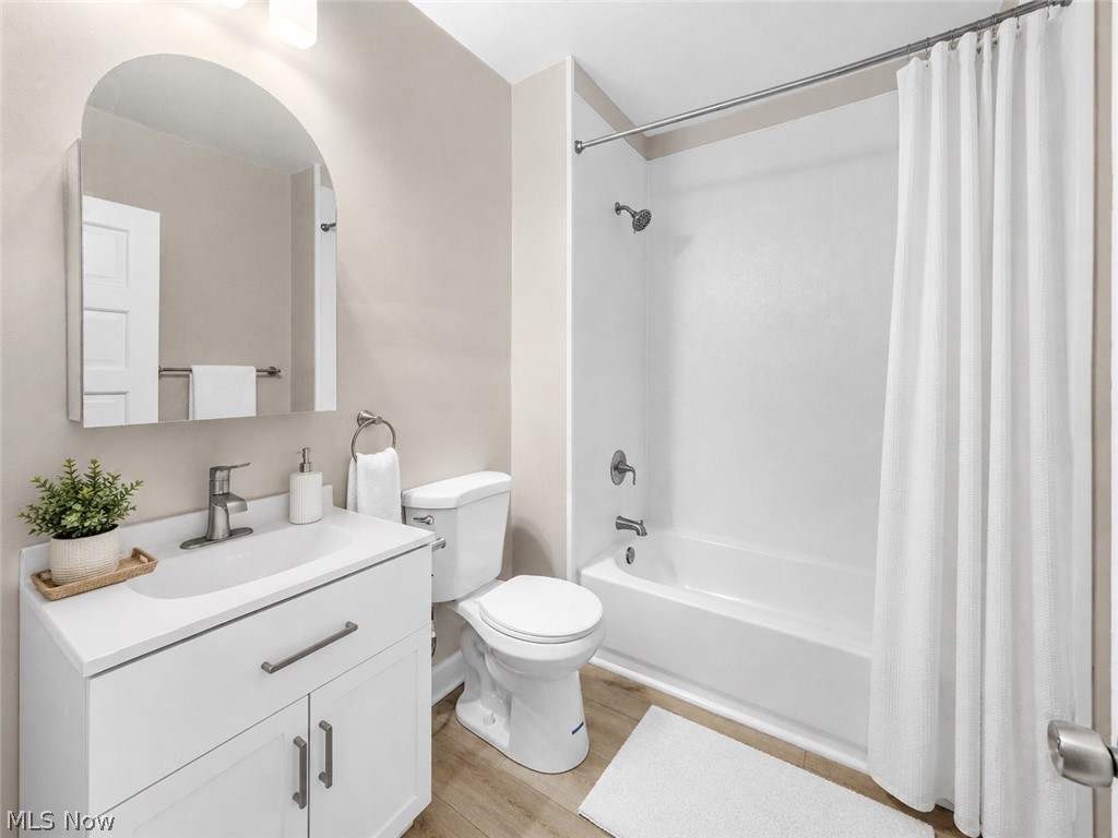 1924 W 75th Street Cleveland OH 44102