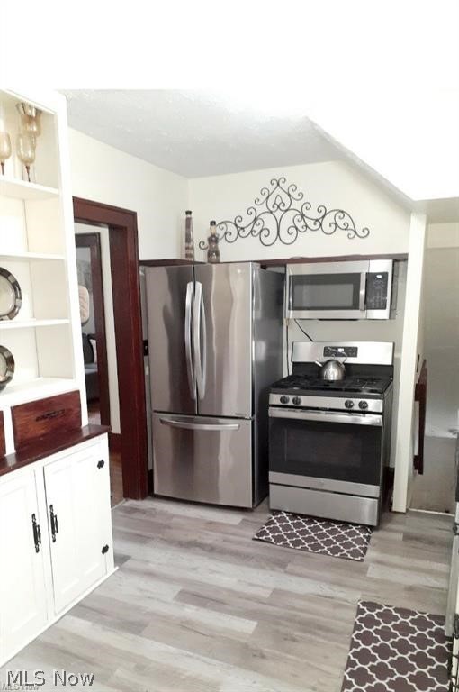 1512 Middle Avenue Elyria OH 44035