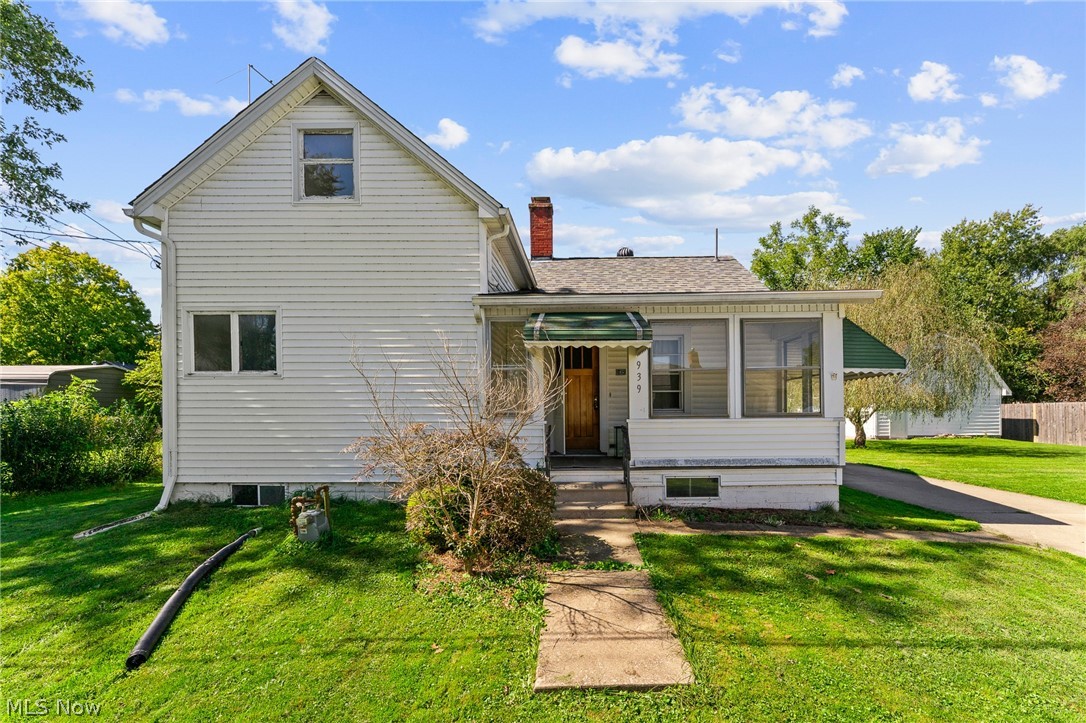 939 2nd Street Newton Falls OH 44444