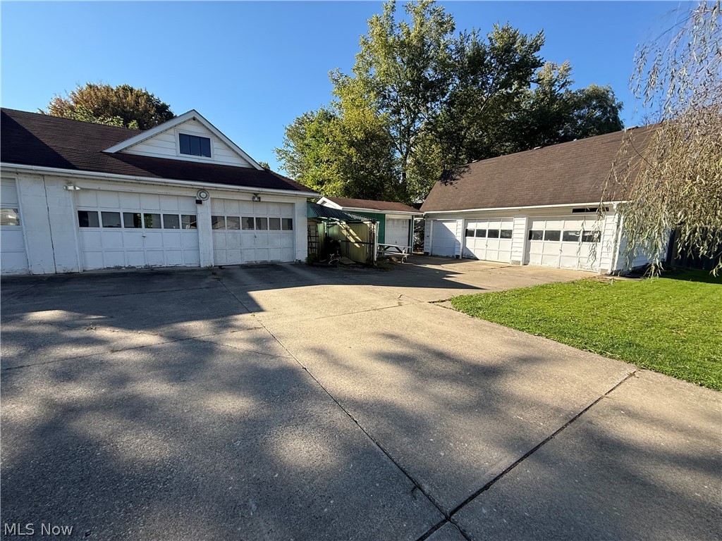 939 2nd Street Newton Falls OH 44444