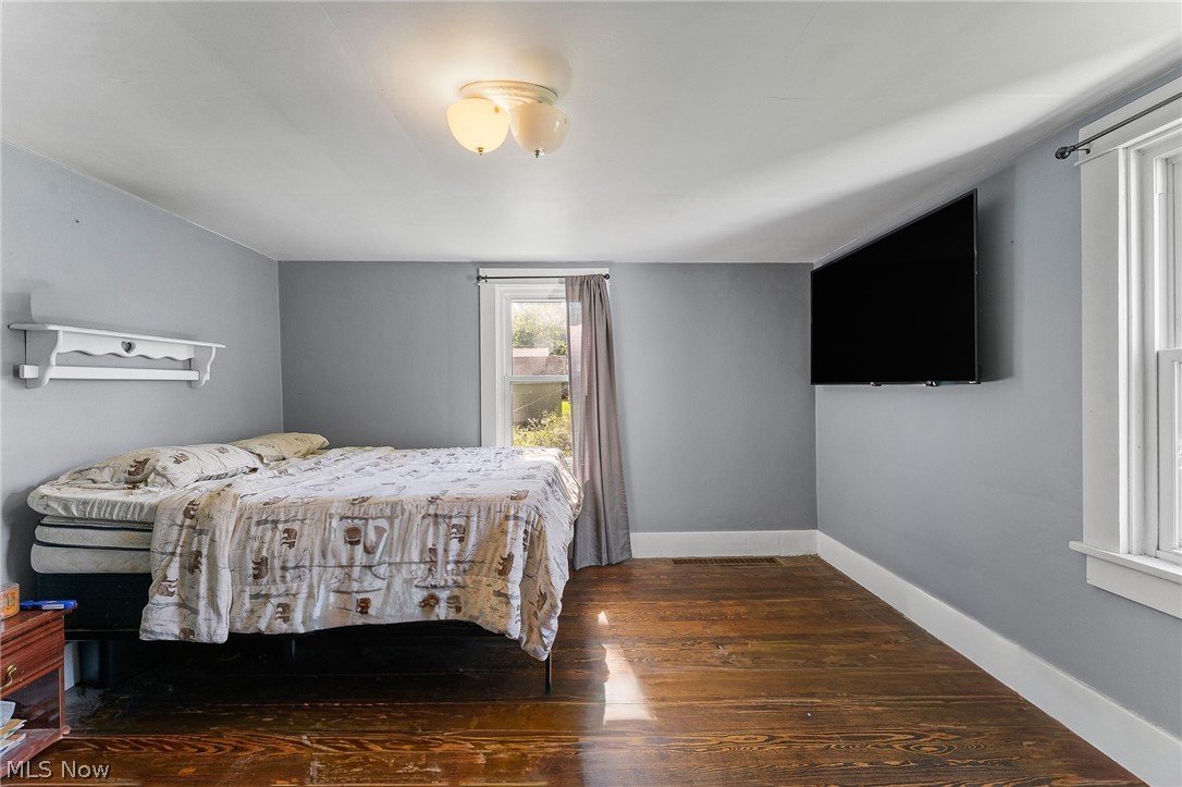 939 2nd Street Newton Falls OH 44444