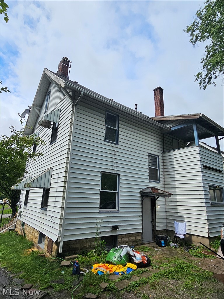 1613 Canfield Road Youngstown OH 44511