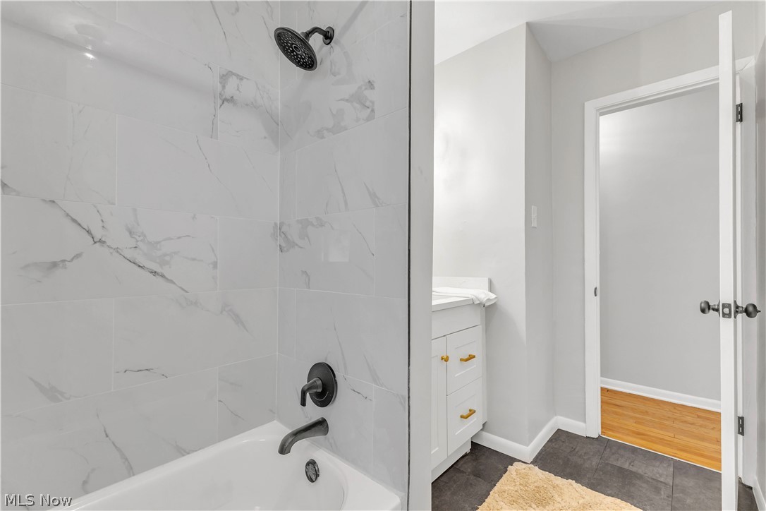 4193 Eastwood Lane Warrensville Heights OH 44122
