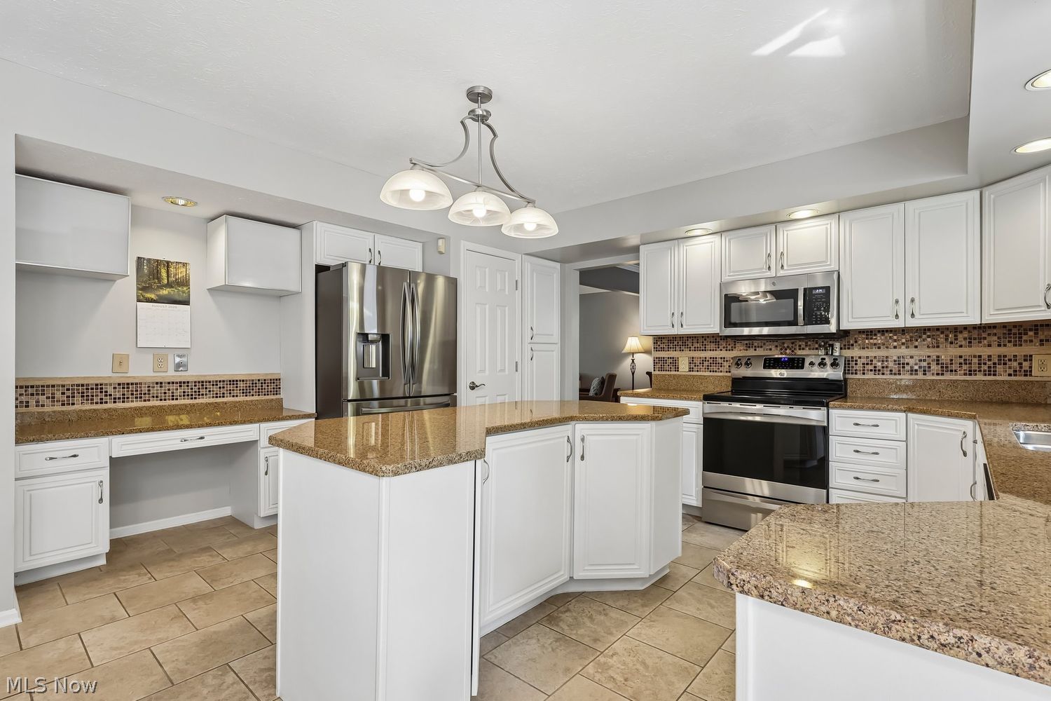 3685 Cinnamon Way Westlake OH 44145