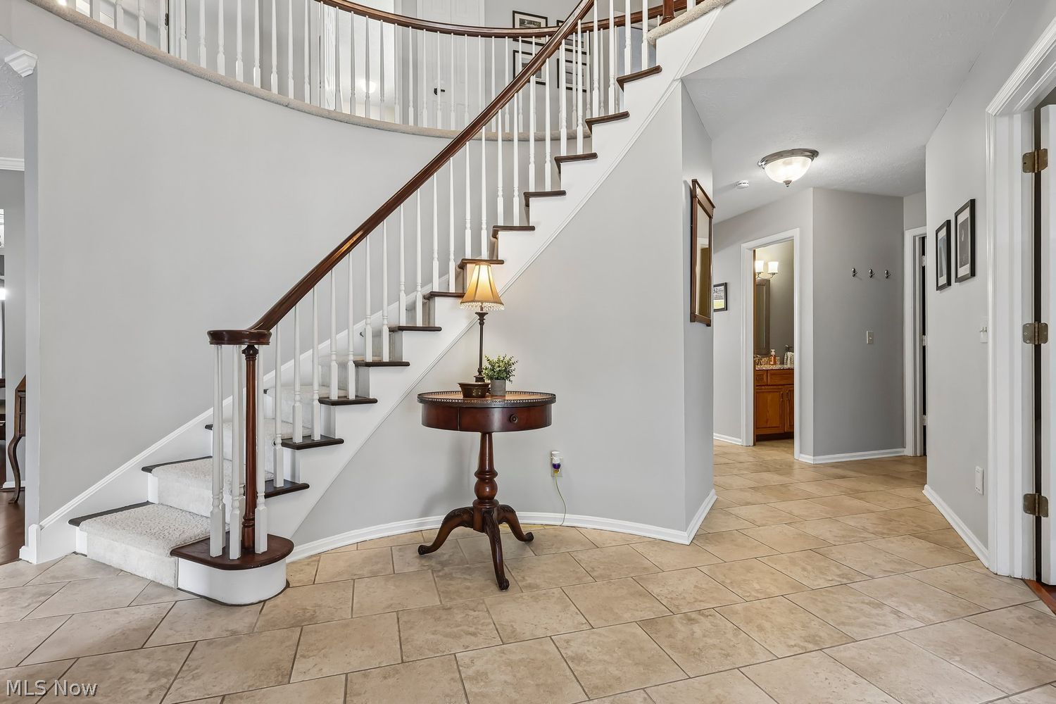 3685 Cinnamon Way Westlake OH 44145