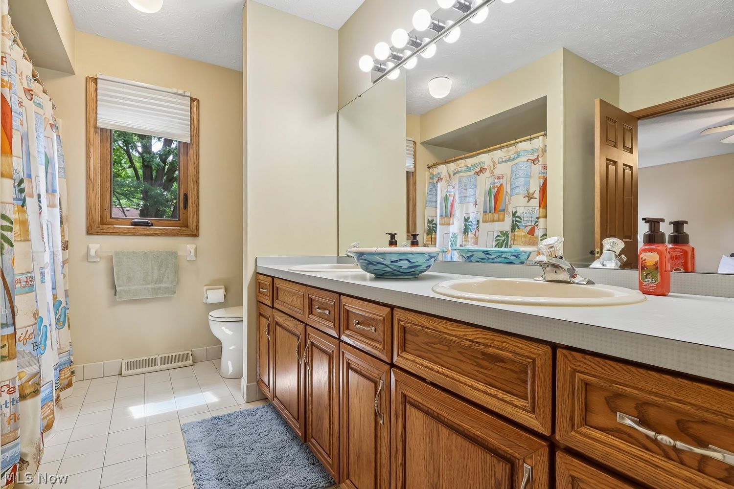 3685 Cinnamon Way Westlake OH 44145