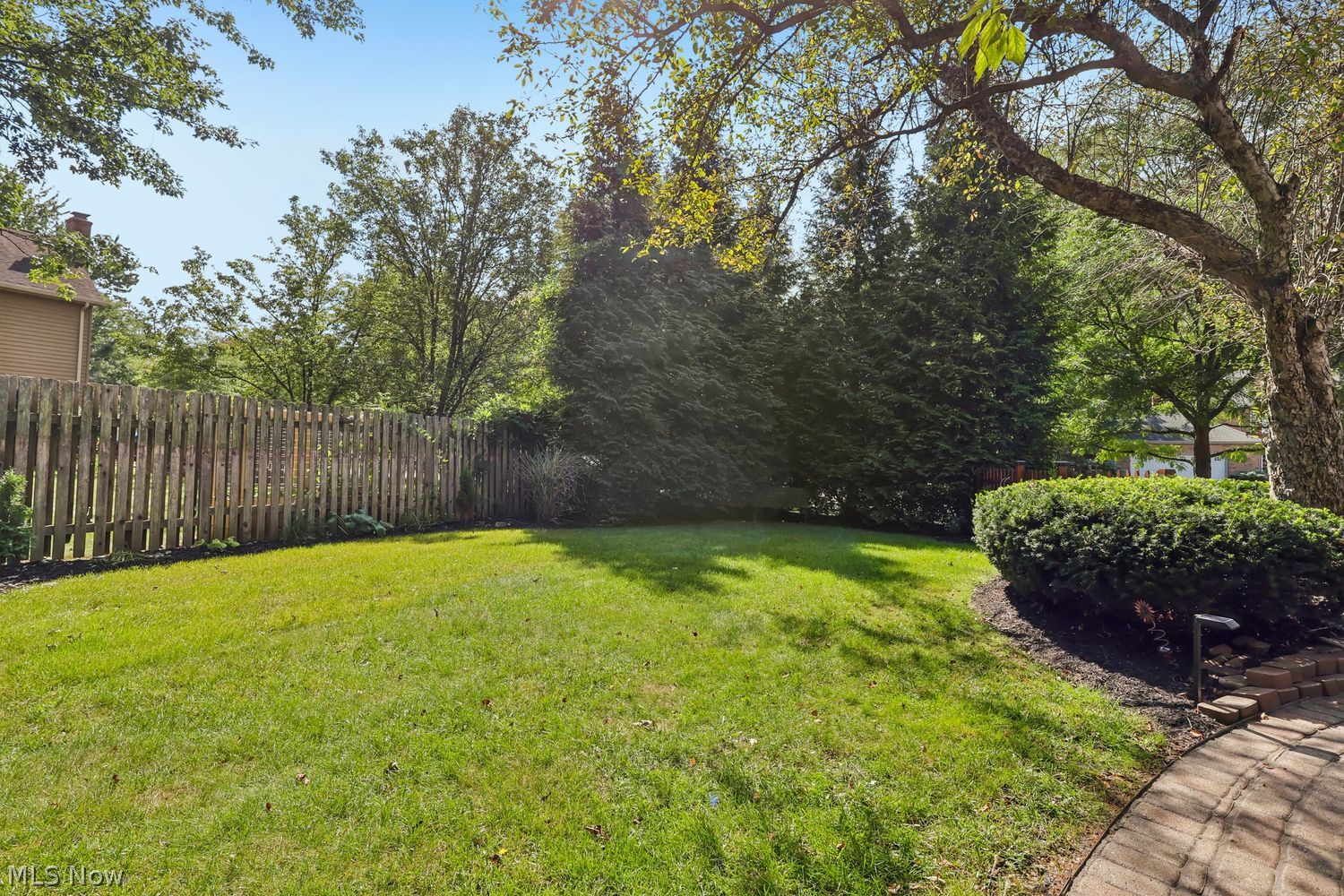 3685 Cinnamon Way Westlake OH 44145