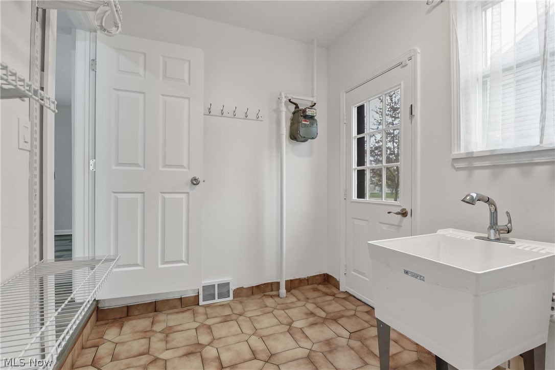 21237 Westwood Road Fairview Park OH 44126