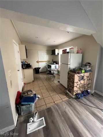 9407 Benham Avenue Cleveland OH 44105
