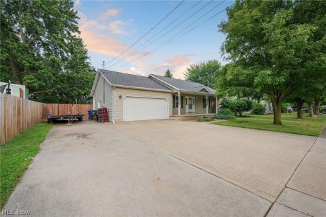 216 Pleasant Street Lagrange OH 44050
